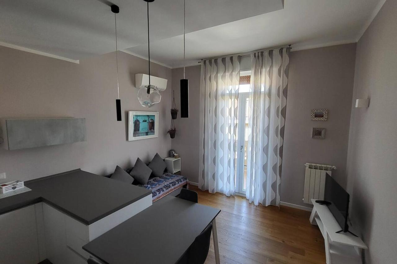 Central And Cosy Apartament Bologna Exteriör bild