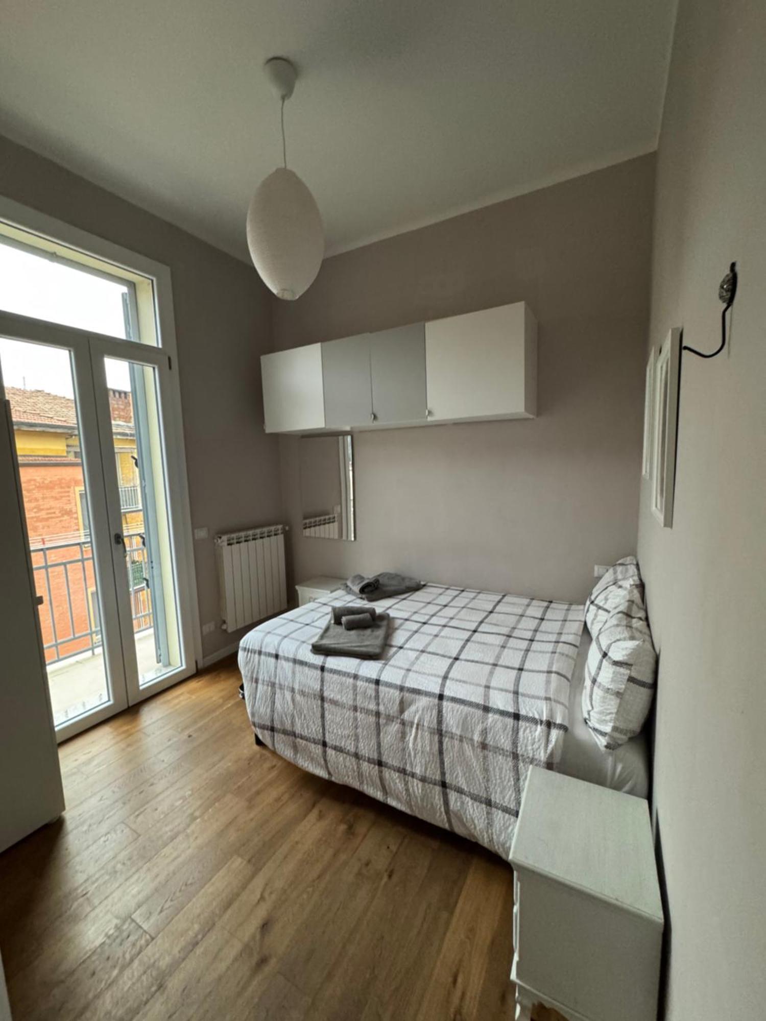 Central And Cosy Apartament Bologna Exteriör bild
