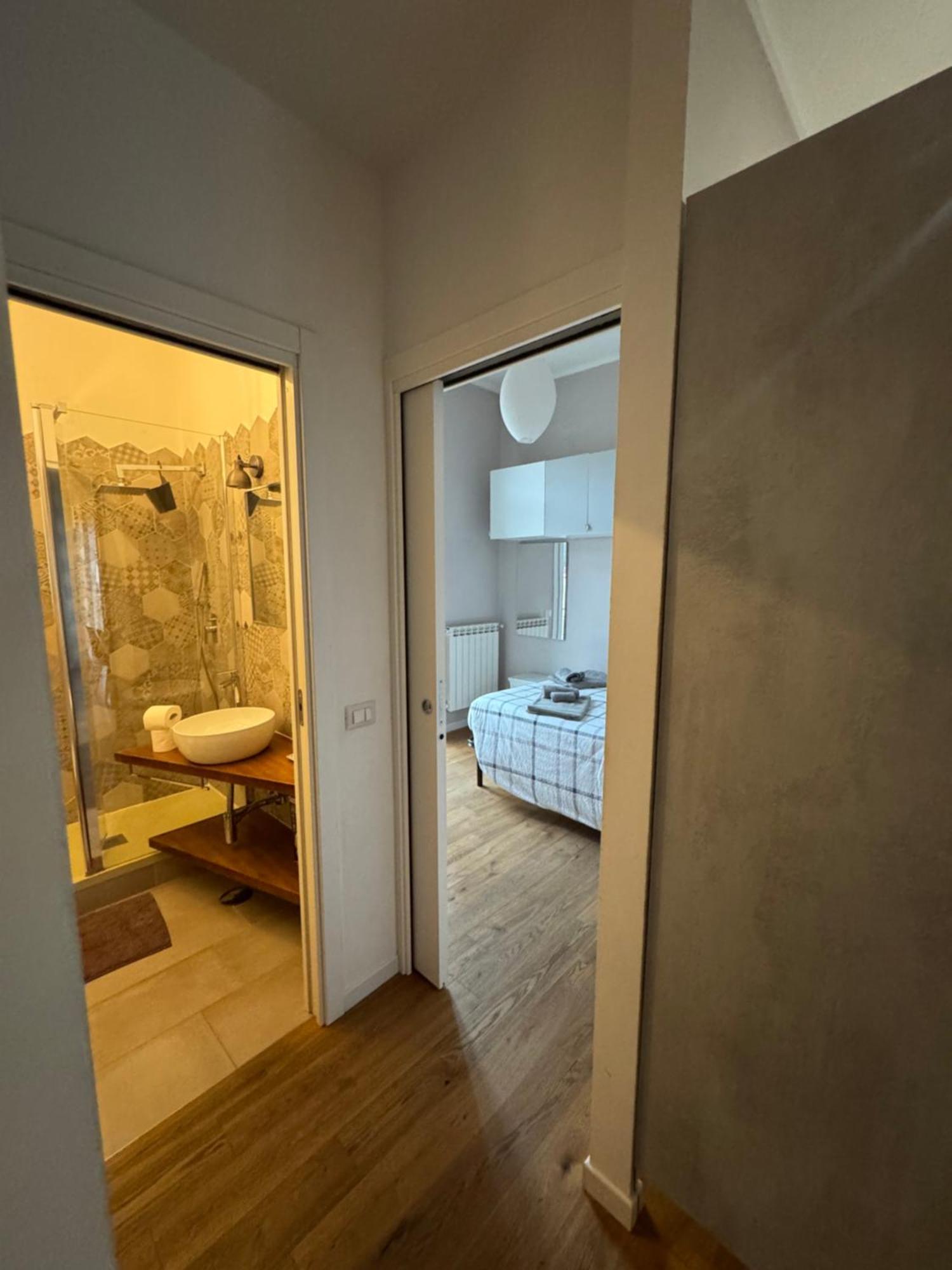 Central And Cosy Apartament Bologna Exteriör bild