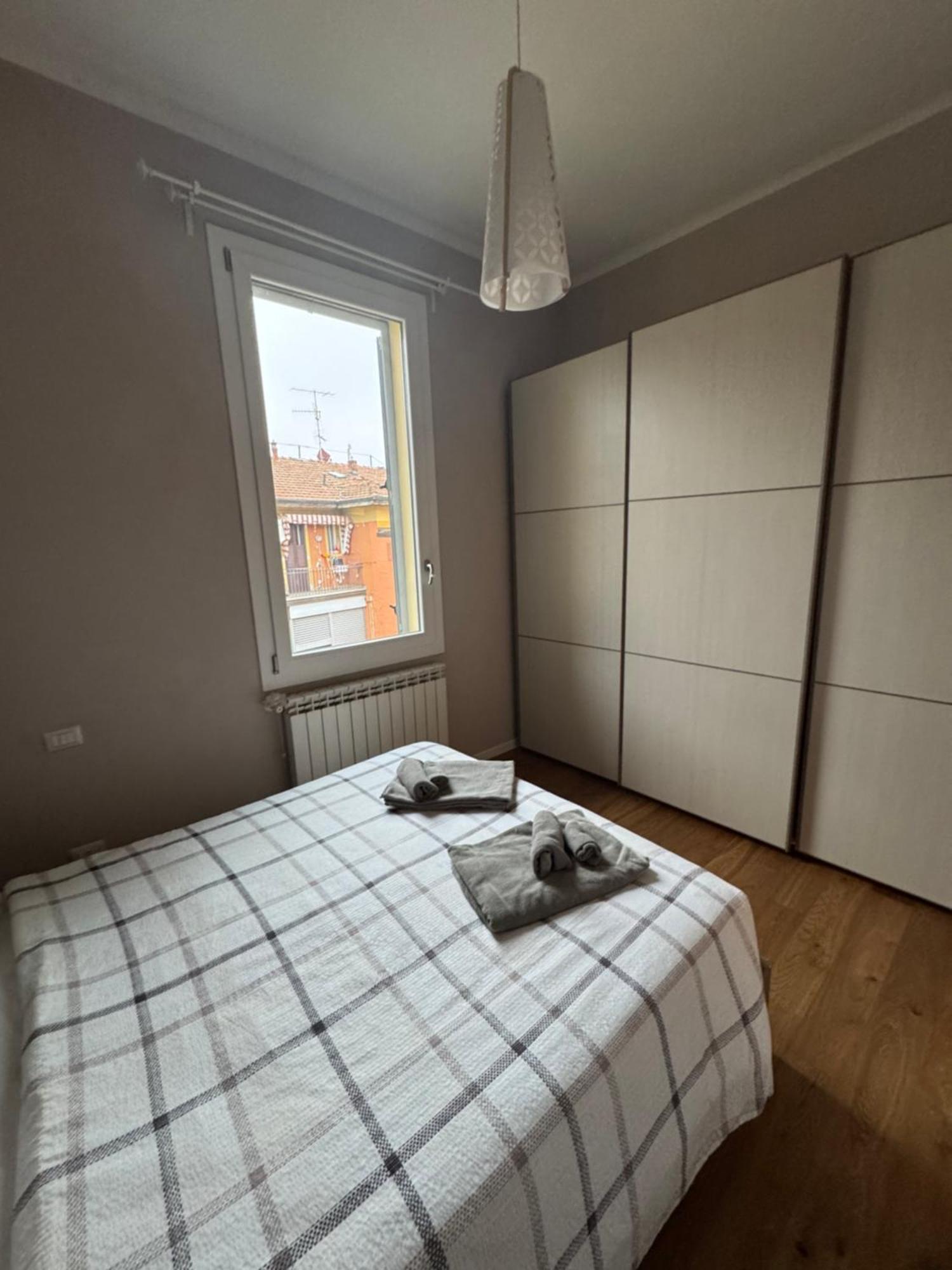 Central And Cosy Apartament Bologna Exteriör bild
