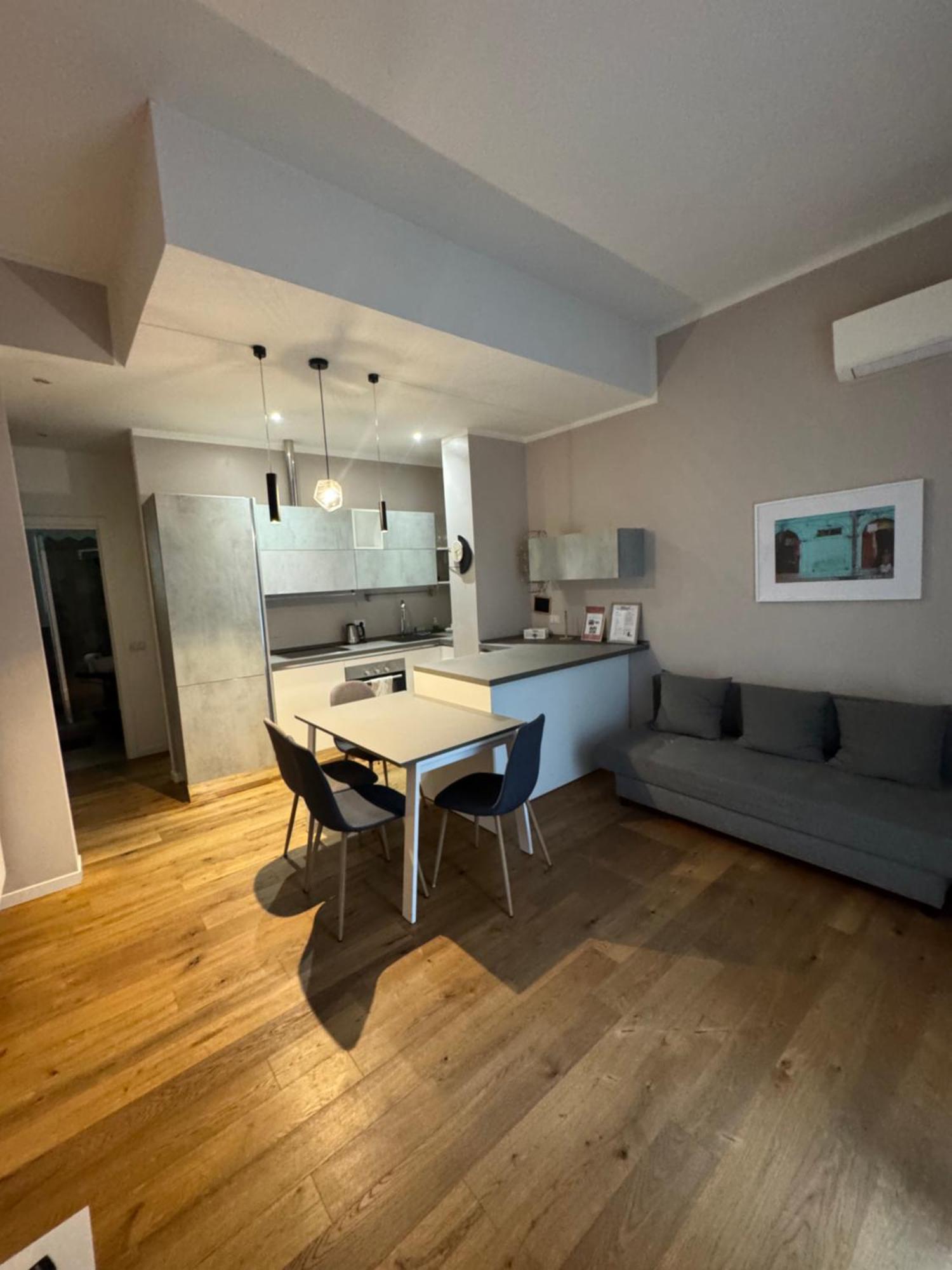 Central And Cosy Apartament Bologna Exteriör bild