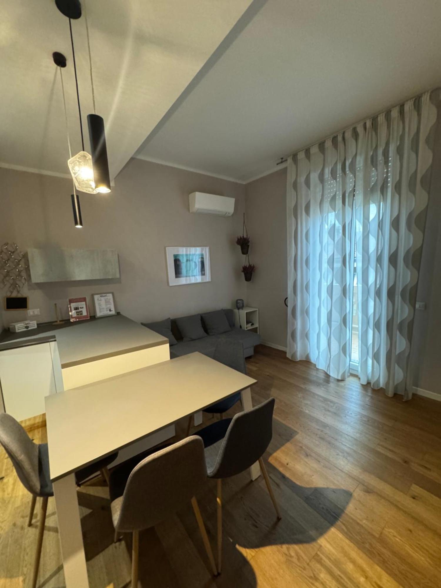 Central And Cosy Apartament Bologna Exteriör bild